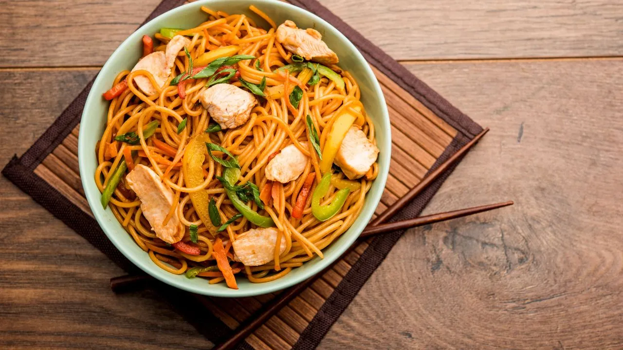 Chicken Schezwan Noodles